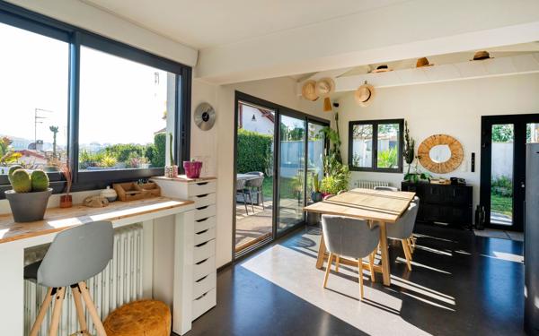 Maison à vendre    5 pièces •  Anglet