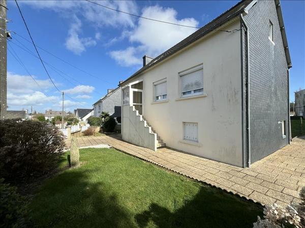 Maison à vendre |  Carhaix-Plouguer |  6 pièces | 100 m²
