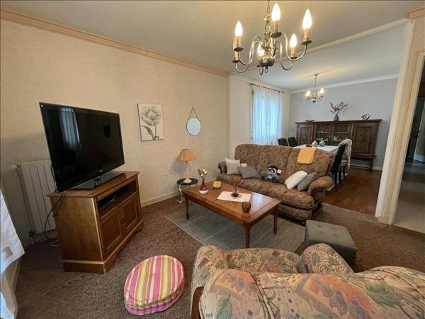 Maison à vendre |  Carhaix-Plouguer |  6 pièces | 100 m²