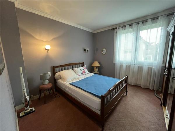 Maison à vendre |  Carhaix-Plouguer |  6 pièces | 100 m²