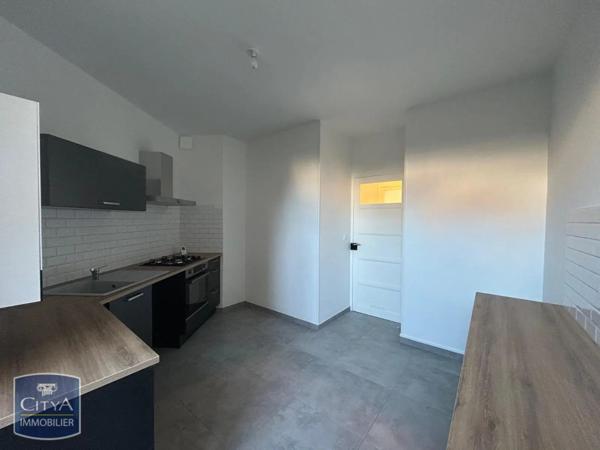 Appartement à louer 2 pièces 55.9m²