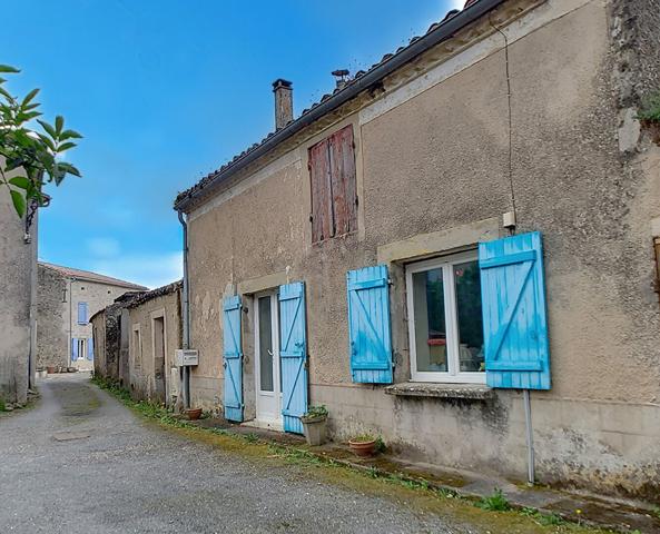 Maison en pierre à rénover de 88m², avec jardin et garage, à Nérac
