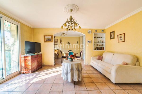 Appartement T2/T3 avec extérieur - Sainte Marguerite 13009