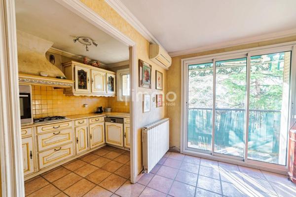 Appartement T2/T3 avec extérieur - Sainte Marguerite 13009