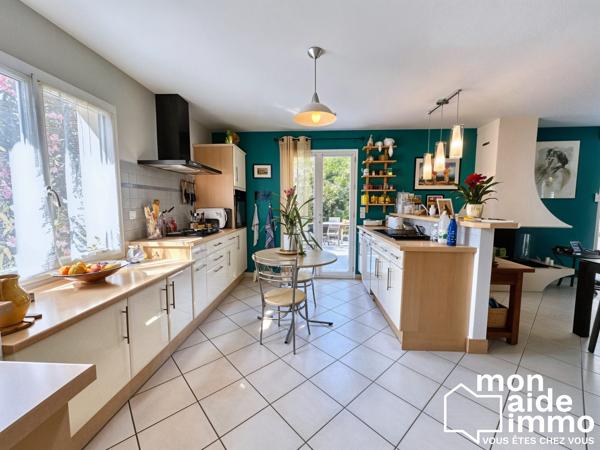 Maison 150m², grand garage 72m², piscine
