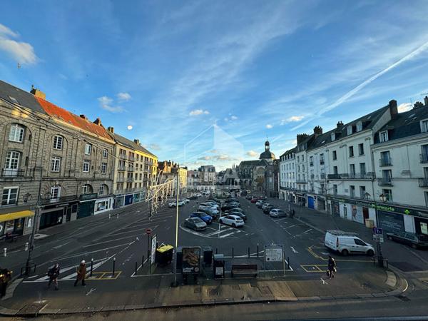 Studio de charme meublé en location au coeur du centre-ville de Dieppe.