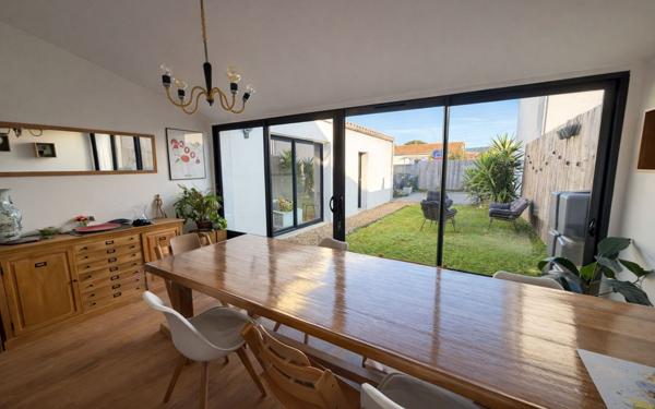 Maison à vendre    5 pièces • 119 m2 La Rochelle