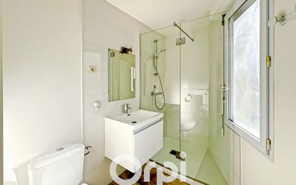 Immeuble à vendre    2 pièces •  La Roche-sur-Yon