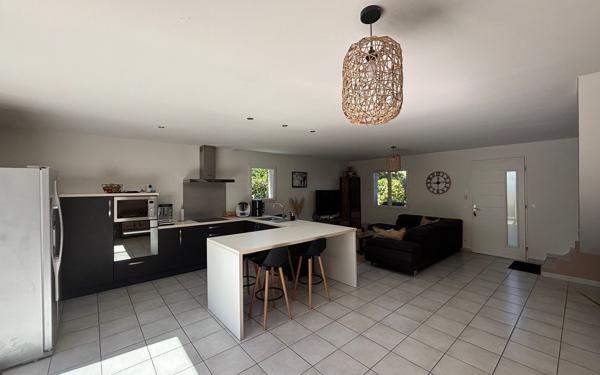 Maison à vendre    4 pièces • 98 m2 Trévoux