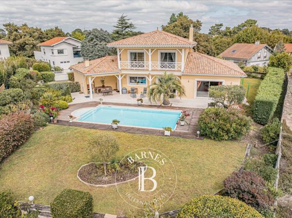 Arcachon, Villa 4 Chambres -  252 m² à vendre