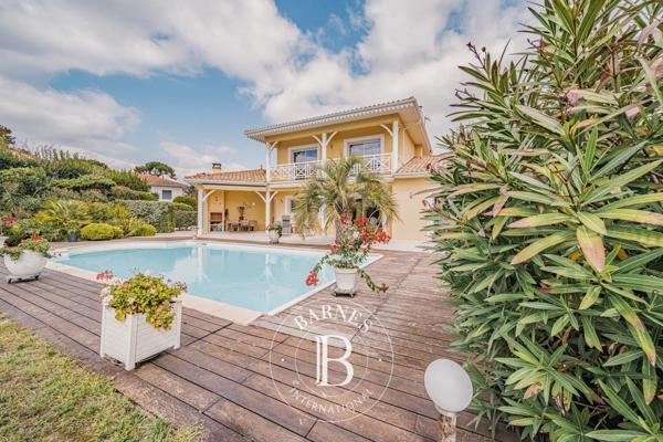 Arcachon, Villa 4 Chambres -  252 m² à vendre