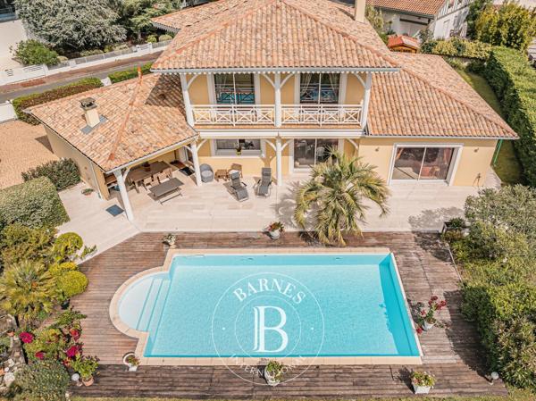Arcachon, Villa 4 Chambres -  252 m² à vendre