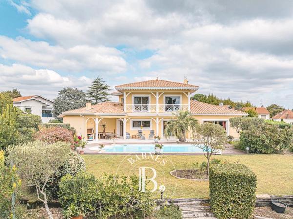 Arcachon, Villa 4 Chambres -  252 m² à vendre