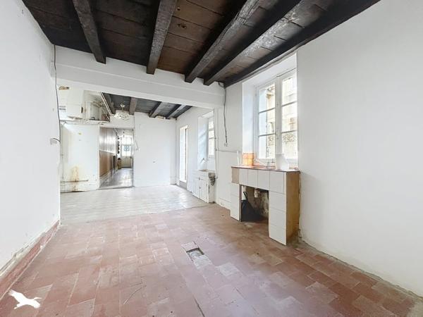 Maison à vendre 45 000 € Saint-Amand-Montrond 3 p 116 m² DPE F