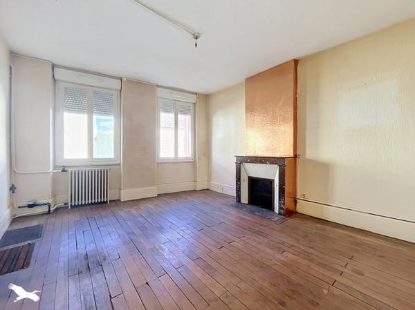 Maison à vendre 45 000 € Saint-Amand-Montrond 3 p 116 m² DPE F