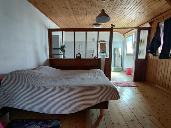 Maison - 8 pièces - 166 m²