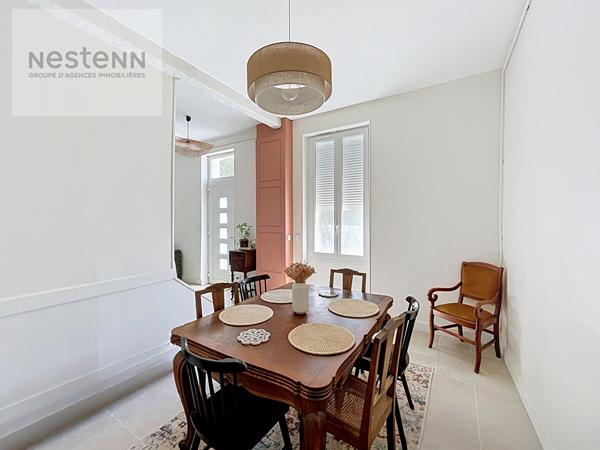 MAISON DE VILLE - ORLEANS - VAUQUOIS - 4 pièces - 100m² - PARQUET/CHEMINEE - JARDIN CLOS - STATIONNEMENT PRIVATIF
