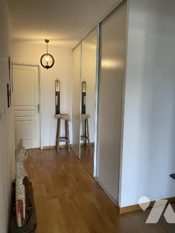 Appartement de type F5 bis
