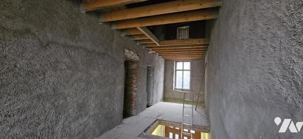 immeuble mixte commerce et habitation à rénover