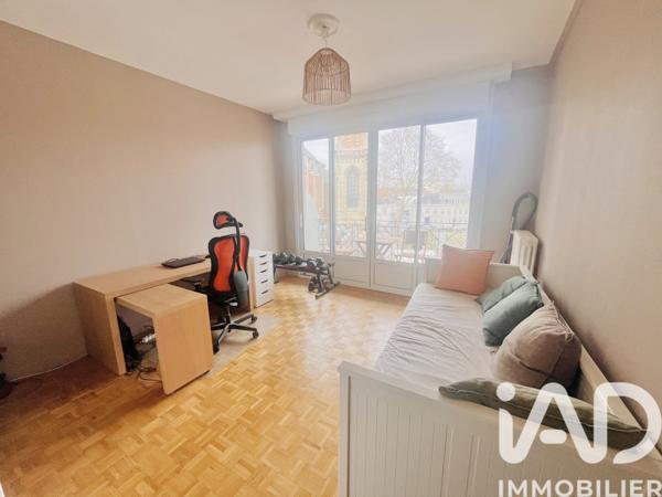 Appartement à vendre 4 pièces 99 m² Valenciennes