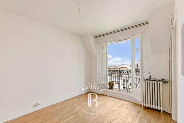Paris 18ème, Appartement  26 m² à vendre