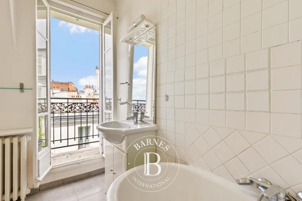 Paris 18ème, Appartement  26 m² à vendre