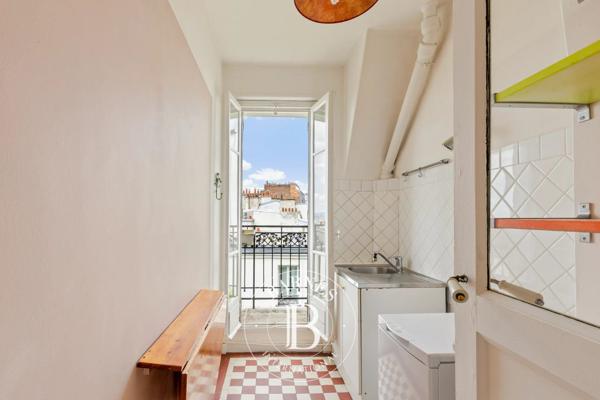 Paris 18ème, Appartement  26 m² à vendre