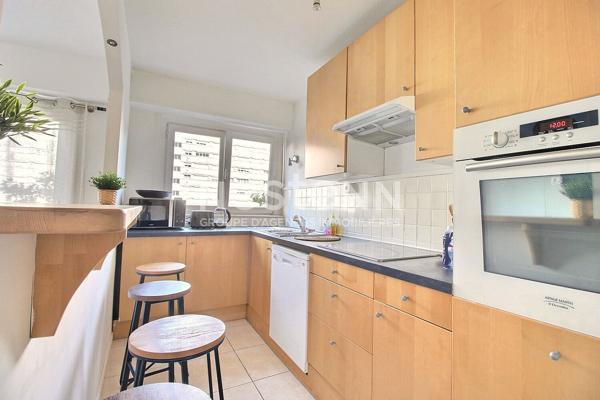 Appartement Meublé à Courbevoie 2 pièces 54.63 m2