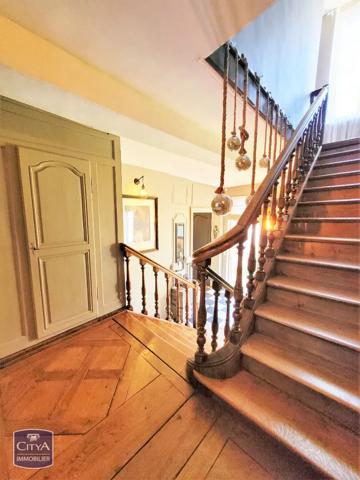 Maison à vendre 10 pièces 280m² Cambrai (59400)