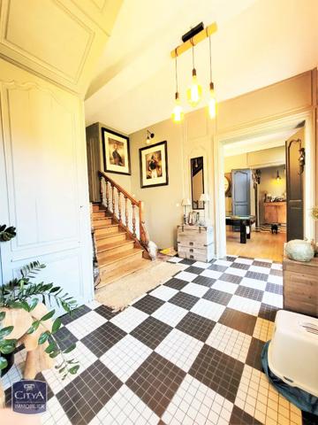 Maison à vendre 10 pièces 280m² Cambrai (59400)