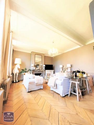 Maison à vendre 10 pièces 280m² Cambrai (59400)