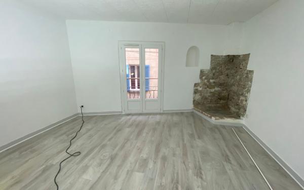 Appartement à louer    3 pièces •  Le Beausset