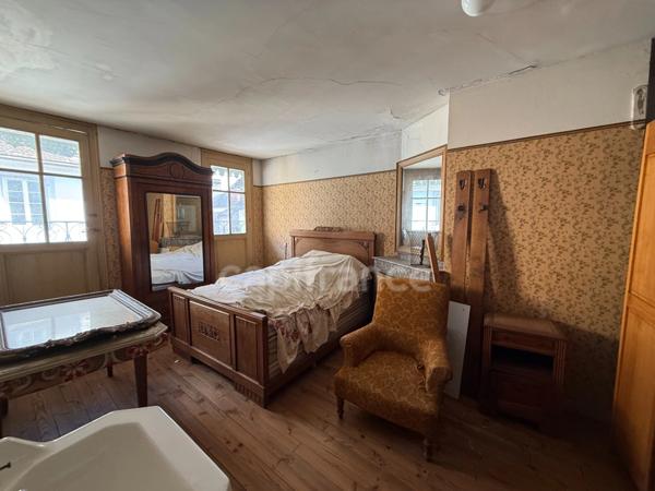 Immeuble à découper ou à rénover au cœur d'Argeles Gazost