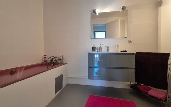 Appartement à vendre    4 pièces • 130,57 m2 Saint-Étienne