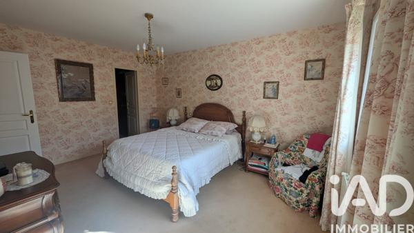 Maison à vendre 5 pièces 146 m² Léognan