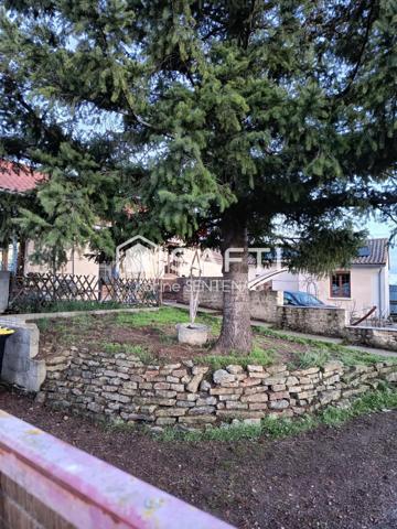 MAISON 5 CHAMBRES AVEC PANNEAUX PHOTOVOLTAIQUES ET POMPE A CHALEUR