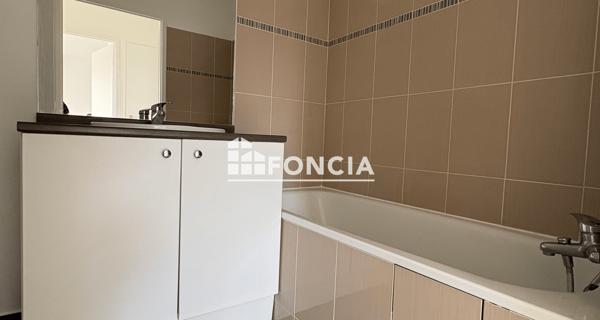 Location Appartement 2 pièces 38.31 m² - Savigny-le-temple 77176