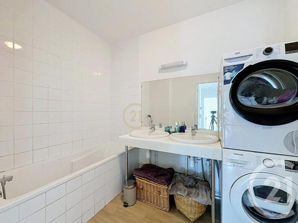 Appartement T3 à vendre  3 pièces - 64,90 m 2   RENNES  - 35