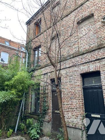 A VENDRE MAISON A RENOVER RUE D IENA LILLE