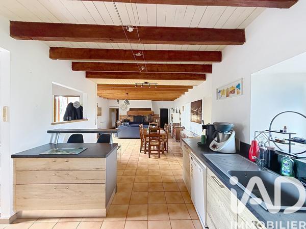 Maison à vendre 4 pièces 127,79 m² Saint-Jouan-de-l'Isle