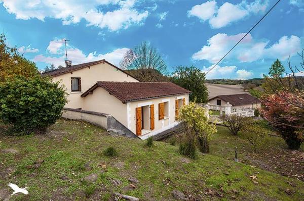 Maison à vendre |  Tocane-Saint-Apre |  6 pièces | 130 m²