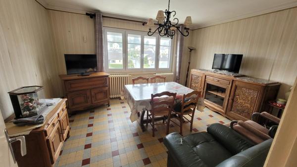 Pavillon 63 m2 avec 2 chambres et un bureau, séjour lumineux