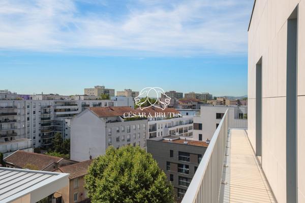 Lyon 7 – Appaetement de 107,50 m² – 4 chambres – terrasse – garage