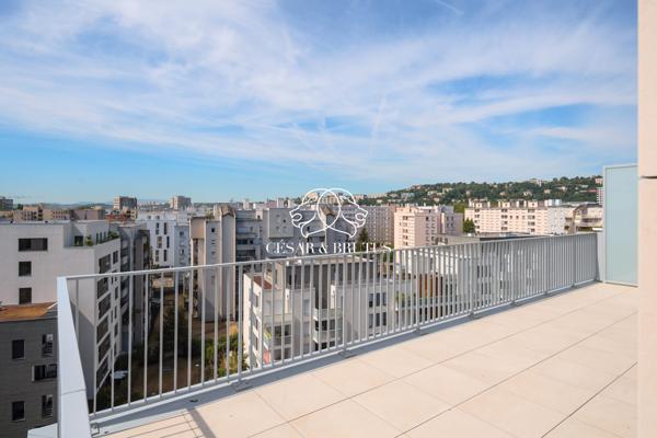 Lyon 7 – Appaetement de 107,50 m² – 4 chambres – terrasse – garage