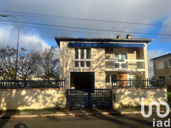 Maison 9 pièces de 199 m² à Gaillac (81600)