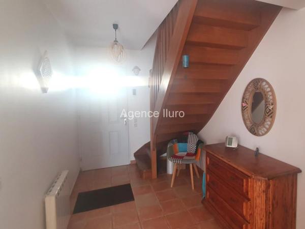 Maison - Proximite oloron-sainte-marie - Réf.:205438 PROXIMITE IMMEDIATE D'OLORON - BELLE VILLA 4 CHS EN PARFAIT ETAT
