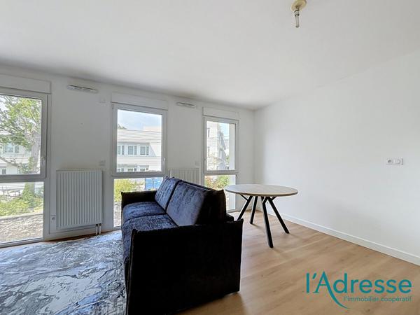 Appartement Laval 1 pièce(s) - Place de parking - 5 min de la gare - meublé
