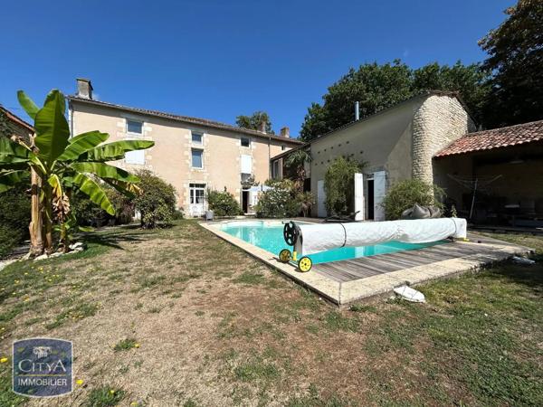 Maison à vendre 10 pièces 245m²