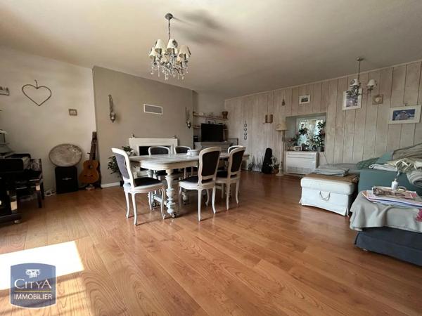 Maison à vendre 10 pièces 245m²
