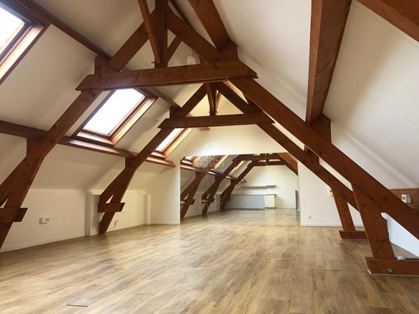 Atelier - 112 m² centre ville €420 000 ** - Référence 13465